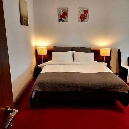 Eva Studio Apartment Bucharest Luaran gambar