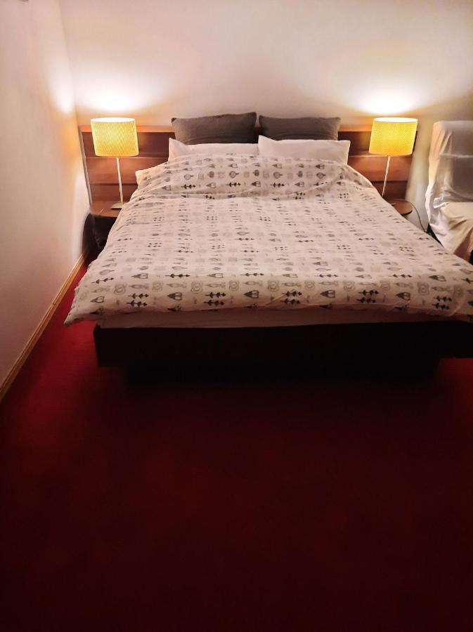 Eva Studio Apartment Bucharest Luaran gambar