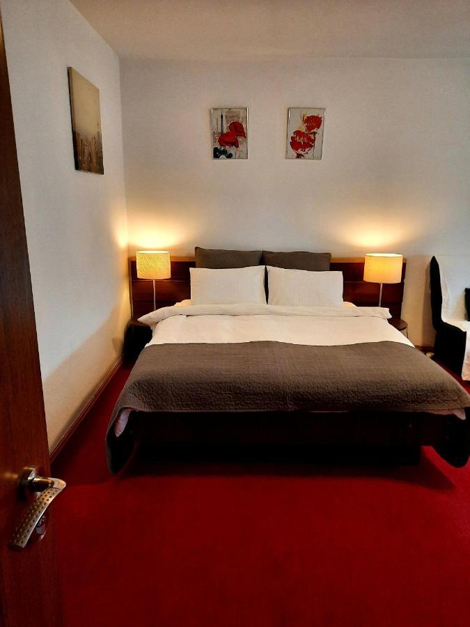 Eva Studio Apartment Bucharest Luaran gambar